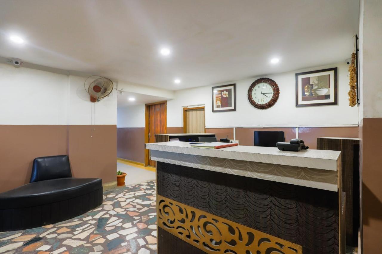 OYO 70146 S S P Guest House Bénarès Extérieur photo